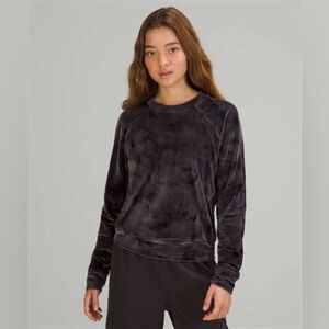 Lululemon Black Velvet Crew